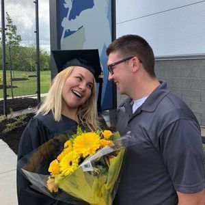 Meet your Posher, Val